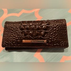 Brahmin Anywhere Black Snap Wallet